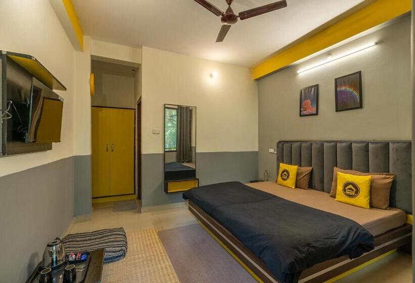 디럭스 룸, The Hosteller Kasol