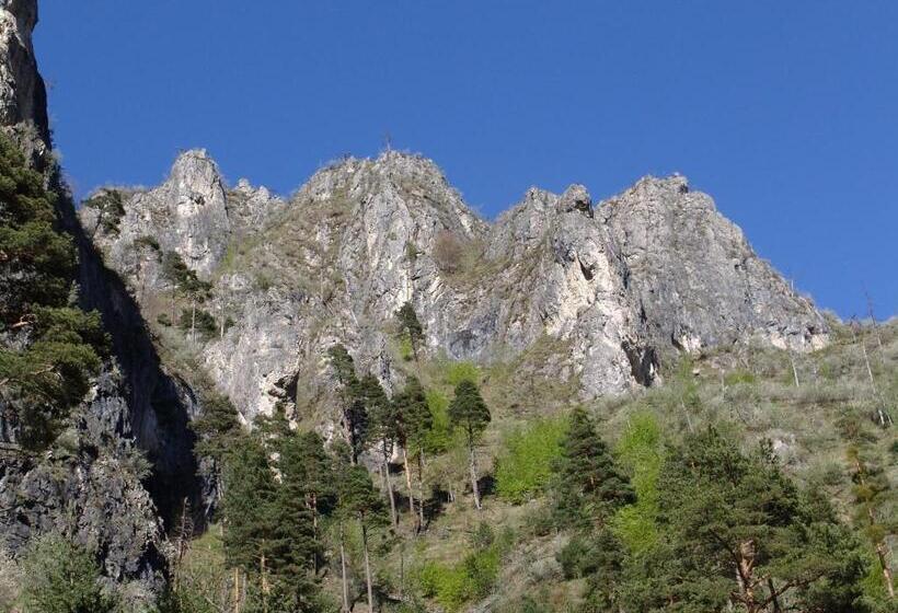 家庭间, Rifugio Escursionistico La Ruà