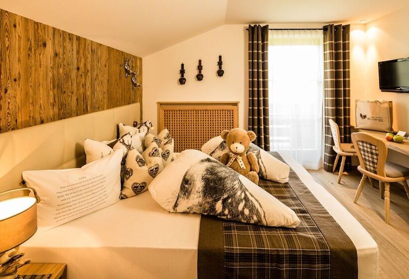 Номер Deluxe с Балконом, Alpin Boutique Villa Gabriela   Adults Only