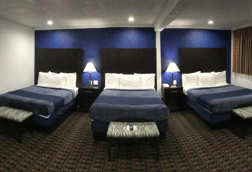 디럭스 트리플 룸, Budget Inn & Suites
