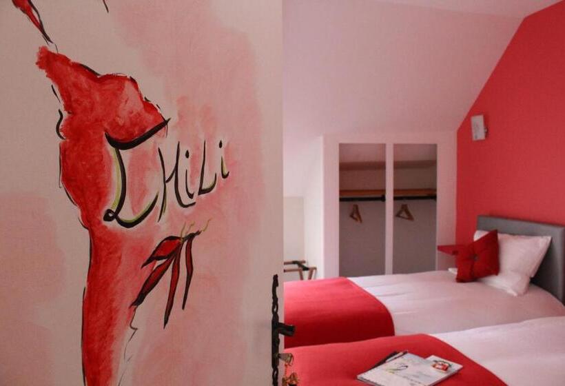 Семейный Номер, Auberge De L'arc En Ciel