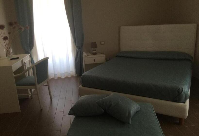 اتاق استاندارد با بالکن, Sant'anna