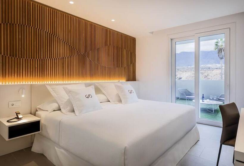 豪华两卧套房, Royal Hideaway Corales Suites