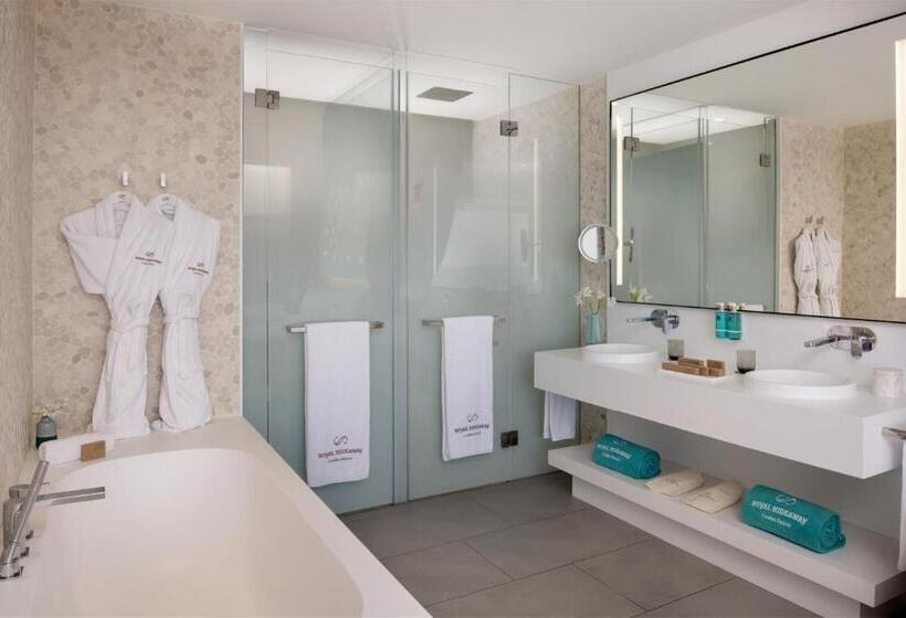 豪华套房, Royal Hideaway Corales Suites