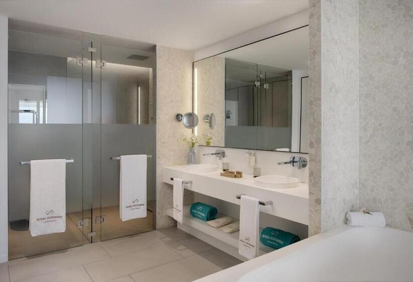 فيلا غرفة نوم واحدة مع مسبح, Royal Hideaway Corales Suites