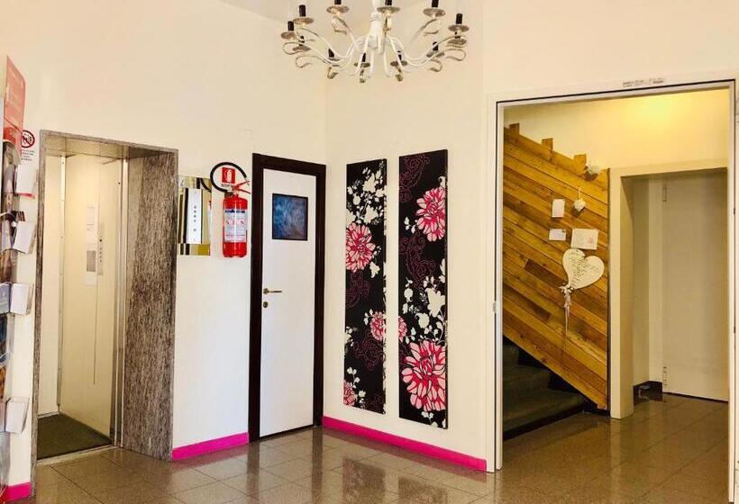 Quarto Economy, Garisenda B&b   In Centro A Riccione