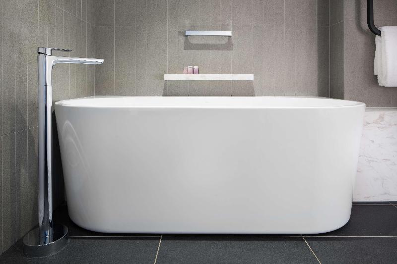 Люкс Кровать Кинг, West Hotel Sydney, Curio Collection By Hilton