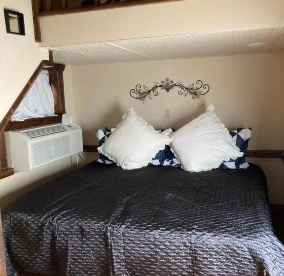 침실 3개 아파트, All Seasons Treehouse Village