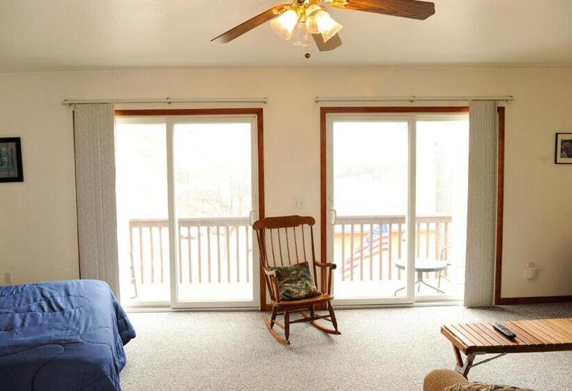 Дом 3 Спальни, Clear Lake Resort