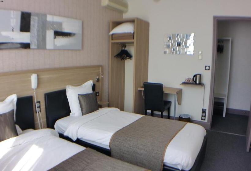 Номер Стандарт Вид на Город, Hôtel Beausoleil