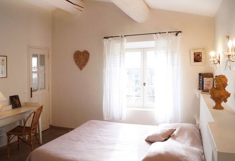 اتاق استاندارد, Le Mas Des Etoiles   Luberon B&b