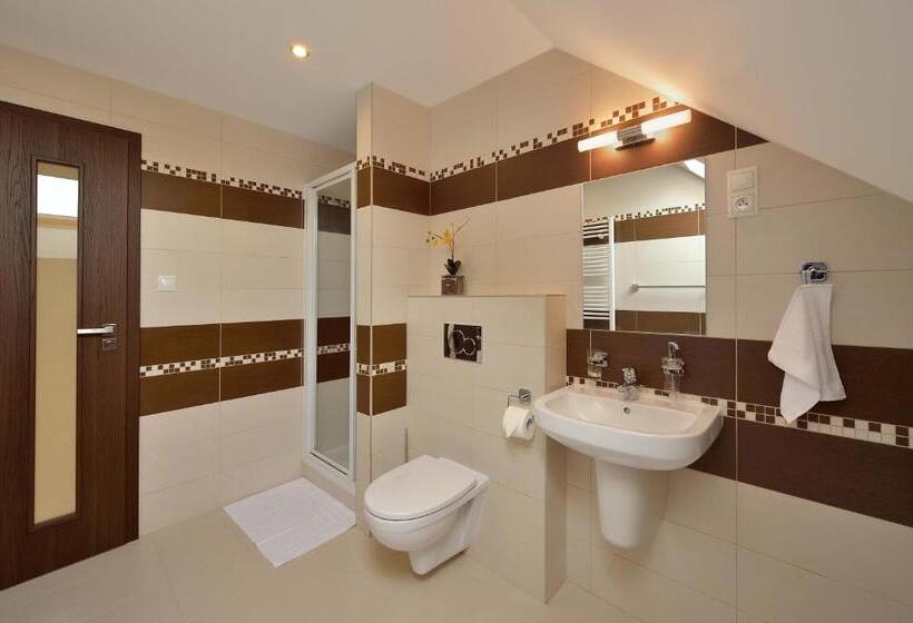 四人豪华间, Villa Gloria Rooms & Apartments