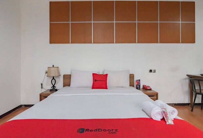 Люкс, Reddoorz Plus @ Sukamulya Pasteur 2