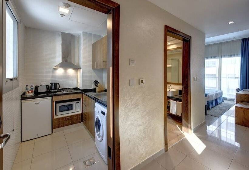 استودیوی استاندارد, Class Hotel Apartments