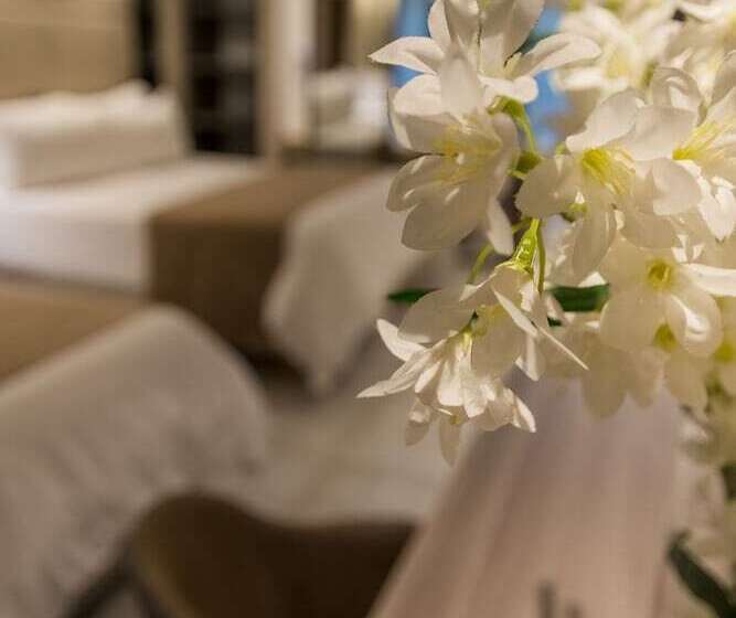 Полулюкс, Eleton Resort & Spa