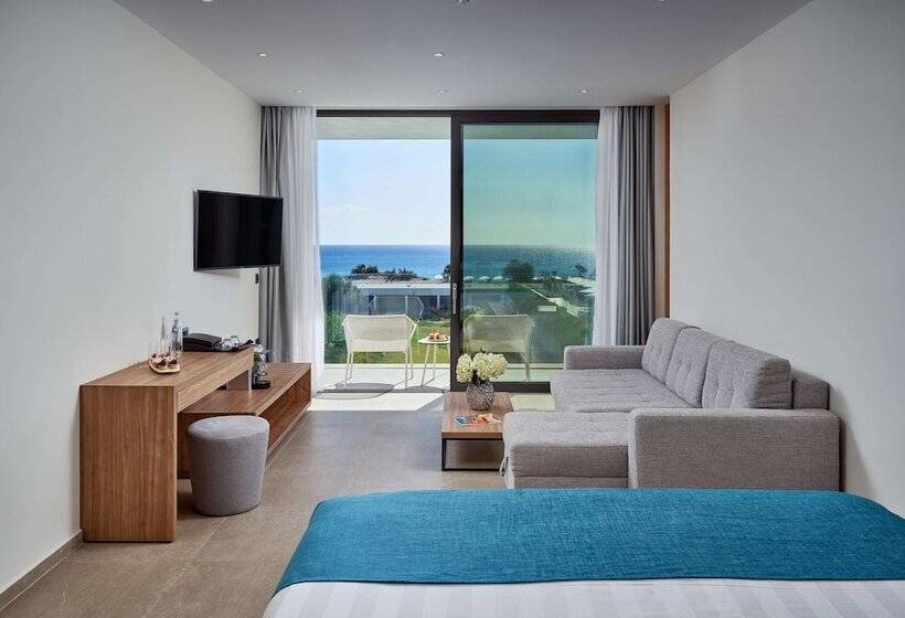 Junior Suite met Uitzicht op de Tuin, Gennadi Grand Resort