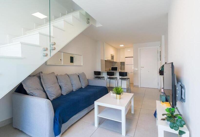 １ベッドルームドゥプレックスアパートメント, Tusity Yeah Apartments