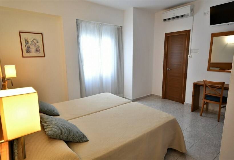 Номер Стандарт, Hostal Mallorca