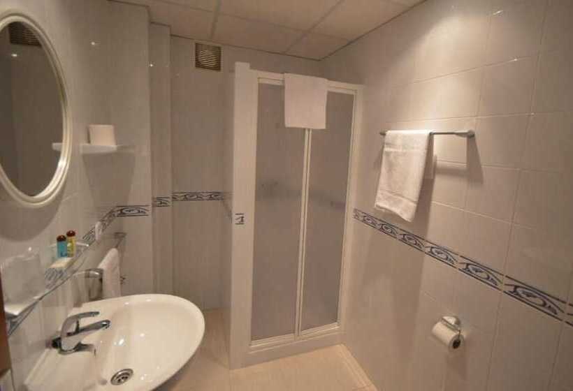 Номер Стандарт, Hostal Mallorca