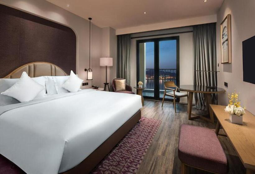 클럽 룸, Crowne Plaza Qingdaoorientalmoviemetropolis, An Ihg