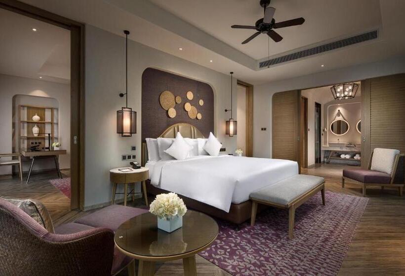 수피리어 스위트, Crowne Plaza Qingdaoorientalmoviemetropolis, An Ihg