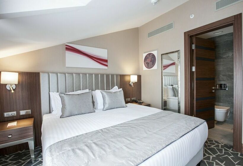 Suíte, Ramada By Wyndham Istanbul Alibeykoy