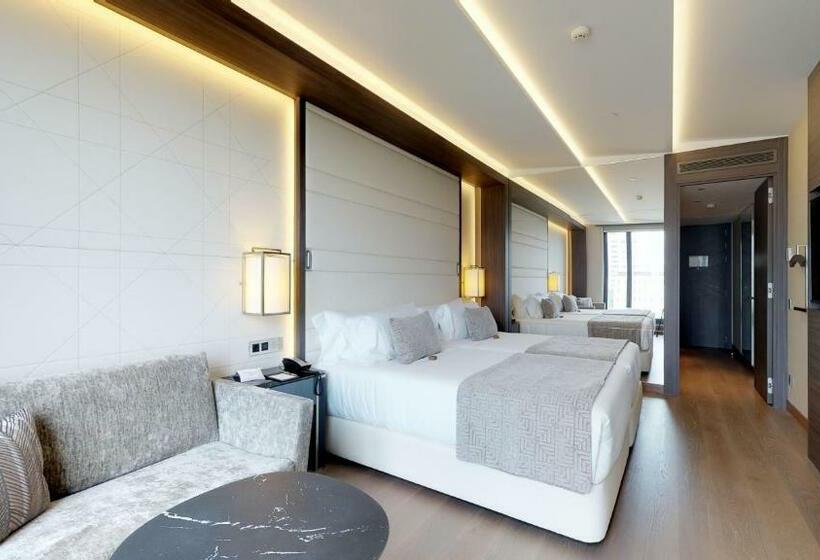 اتاق لوکس خانوادگی, Vp Plaza Espana Design