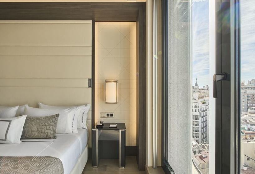سوییت لوکس, Vp Plaza Espana Design