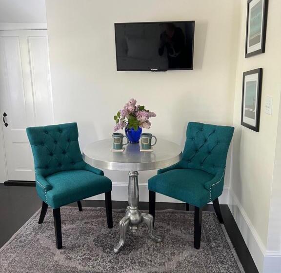 Номер Deluxe, The Platinum Pebble Boutique Inn   Adults Only Property