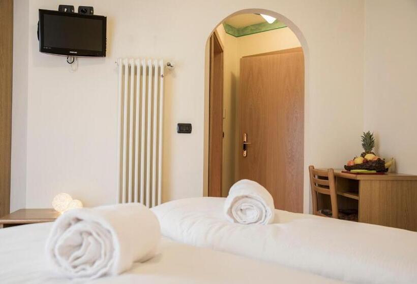 舒适型房间, Active Hotel Rosat