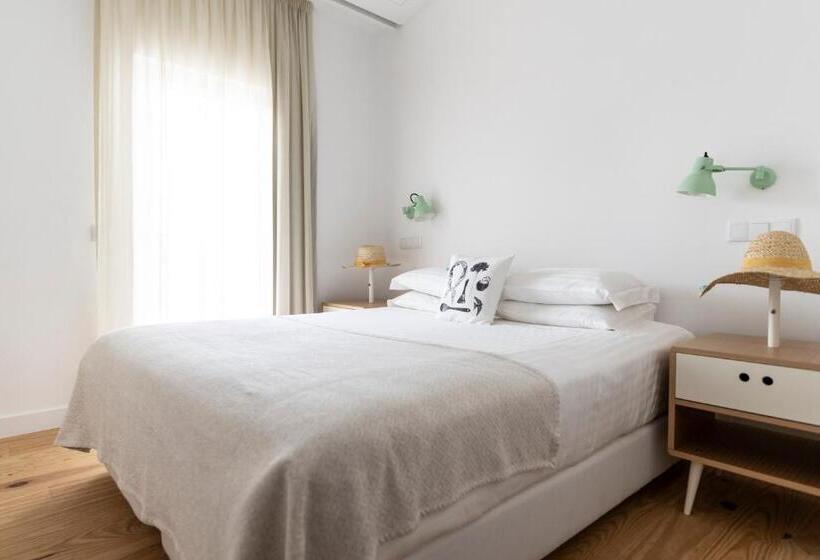 خانه 2 خوابه, Craveiral Farmhouse By Belong Staying & Feeling