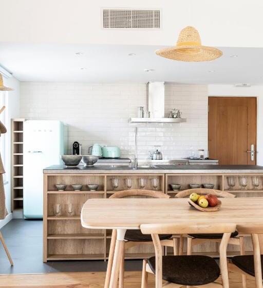 ویلای 2 خوابه, Craveiral Farmhouse By Belong Staying & Feeling