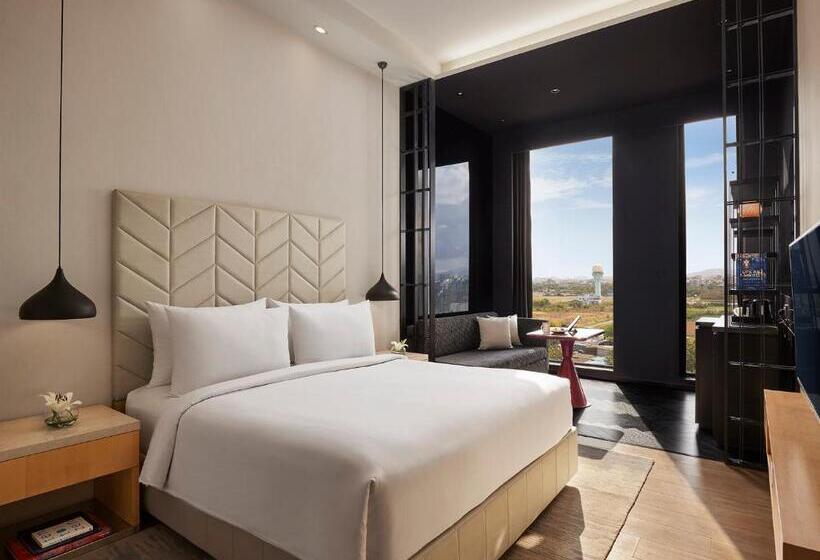 キングサイズベッドのデラックスルーム, Hyatt Centric Juhu Mumbai