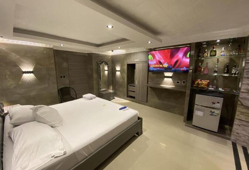 اتاق لوکس با تخت بزرگ, Balmoral