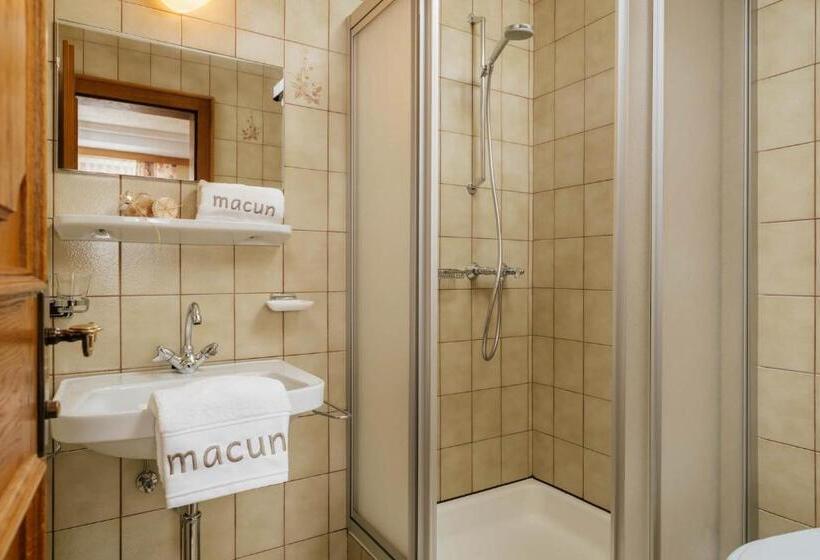 Номер Стандарт, Macun