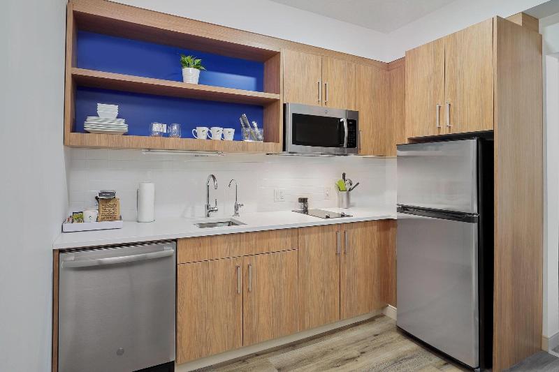 Люкс Executive Кровать Кинг, Element Edmonton West
