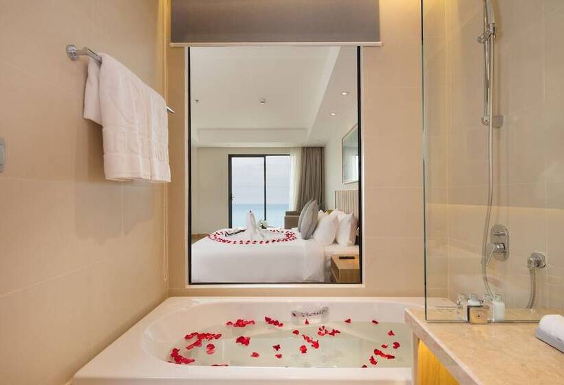 سوییت خانوادگی, Nagar Hotel Nha Trang