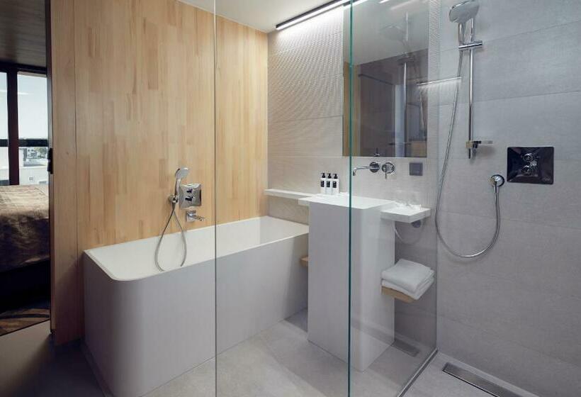 Superior Room with Balcony, Jakarta Amsterdam
