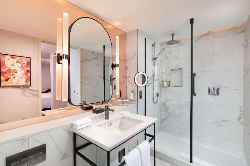 Suite, Jakarta Amsterdam