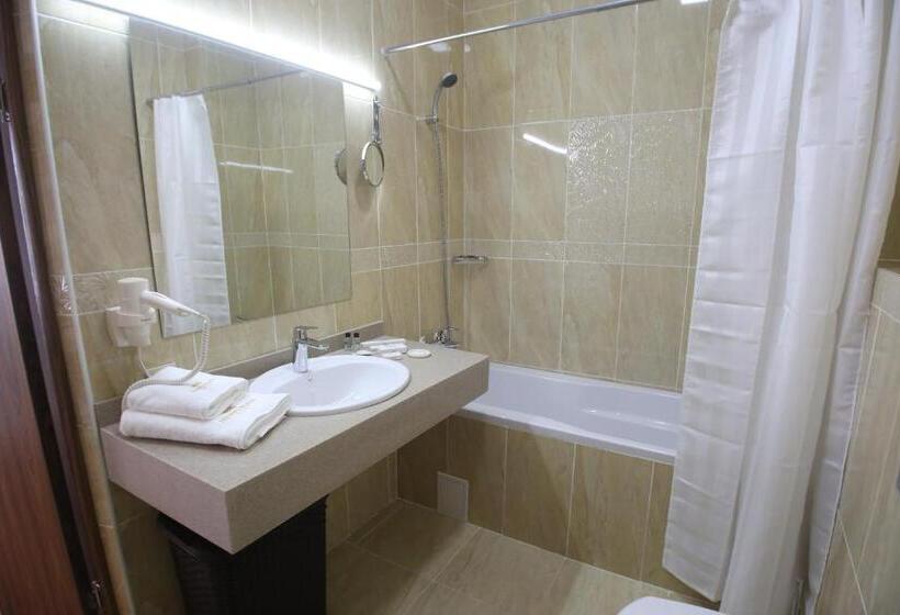 آپارتمان 2 خوابه, Infinity Plaza