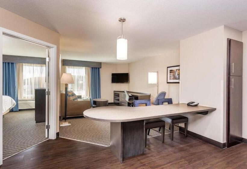 Люкс Повышенной Комфортности, Candlewood Suites Eau Claire I 94, An Ihg