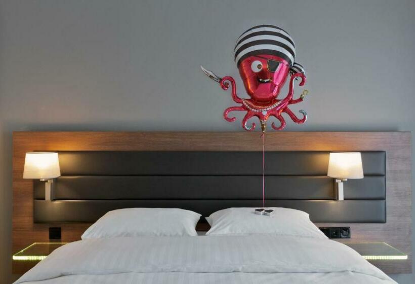 标准间, Moxy Amsterdam Houthavens