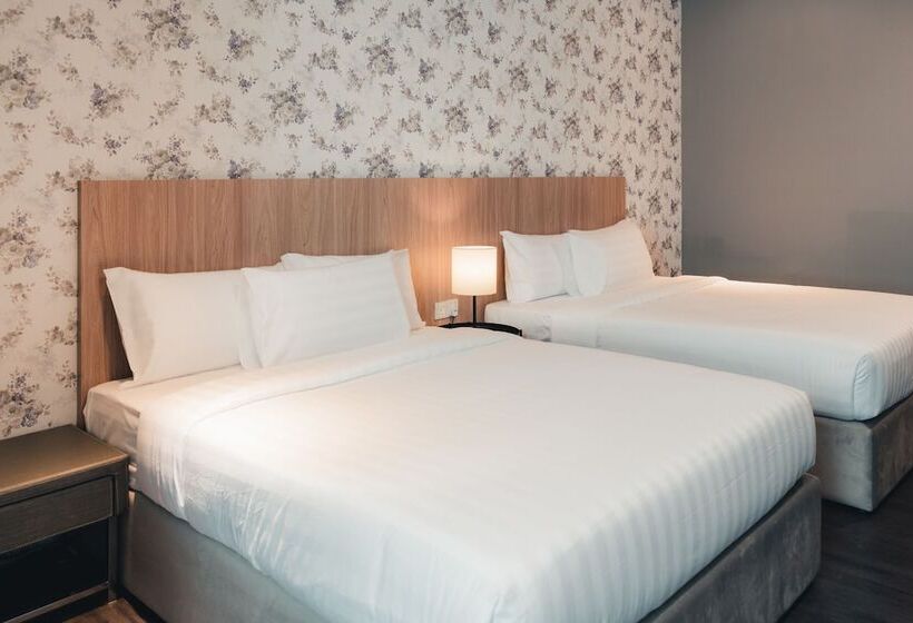 Номер Deluxe, Le Venue