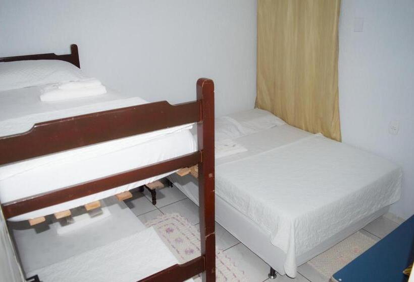 اتاق خانوادگی, Hostel Prime