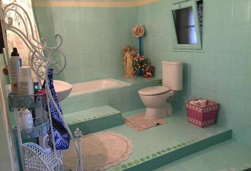 Номер Стандарт Вид на Сад, Can Portell By 123ole, B&b   Casa Rural