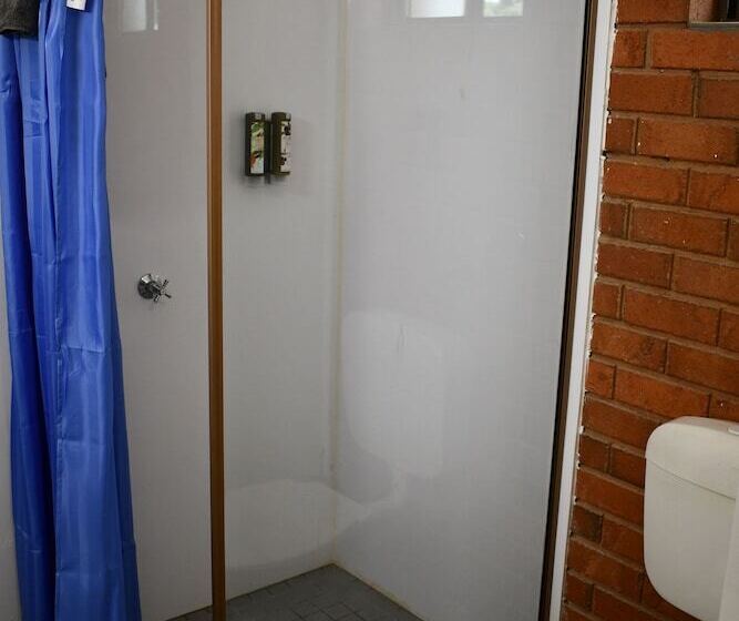 Люкс 2 Спальни, Berrigan Motel