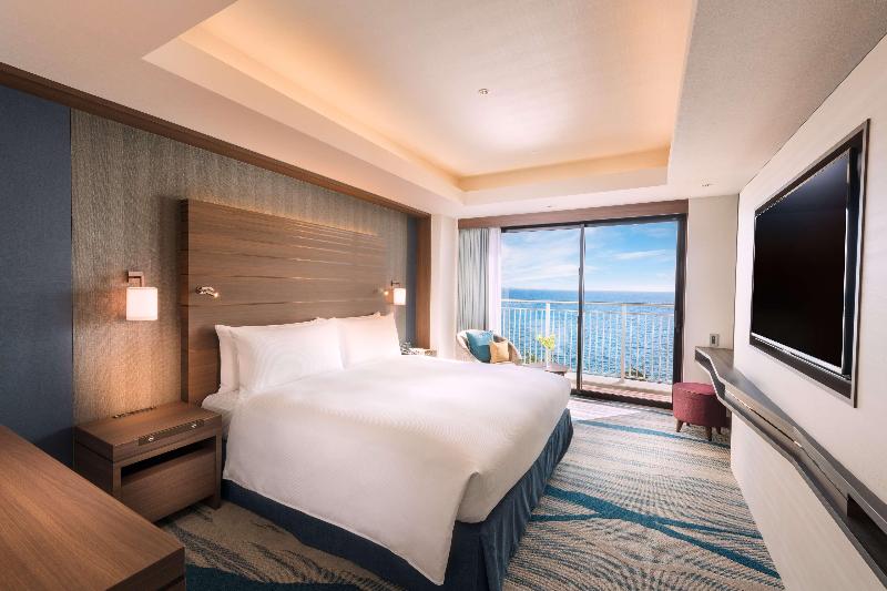 Люкс Вид на Море, Doubletree By Hilton Okinawa Chatan Resort