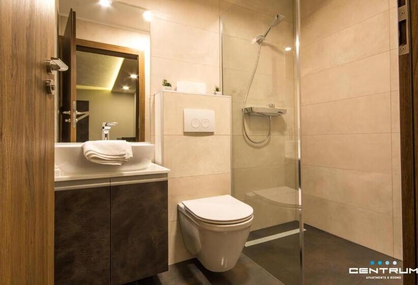Deluxe Suite King Bed, Centrum Osijek