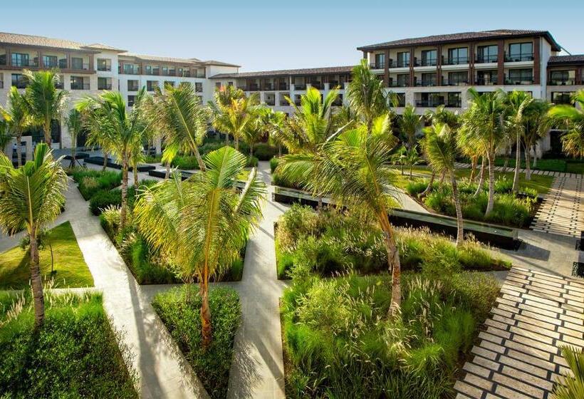 Полулюкс, Unique Club At Lopesan Costa Bávaro   All Inclusive
