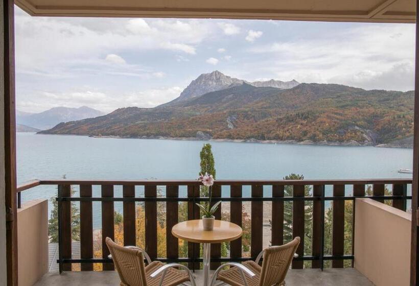 Номер Стандарт Вид на Озеро, Village Club Les Hyvans